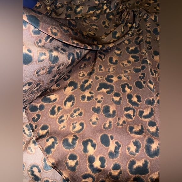 Ava & Viv Silky Feel Leopard Print Short sleeve Dress Size 2XL NWOT - Picture 3 of 7